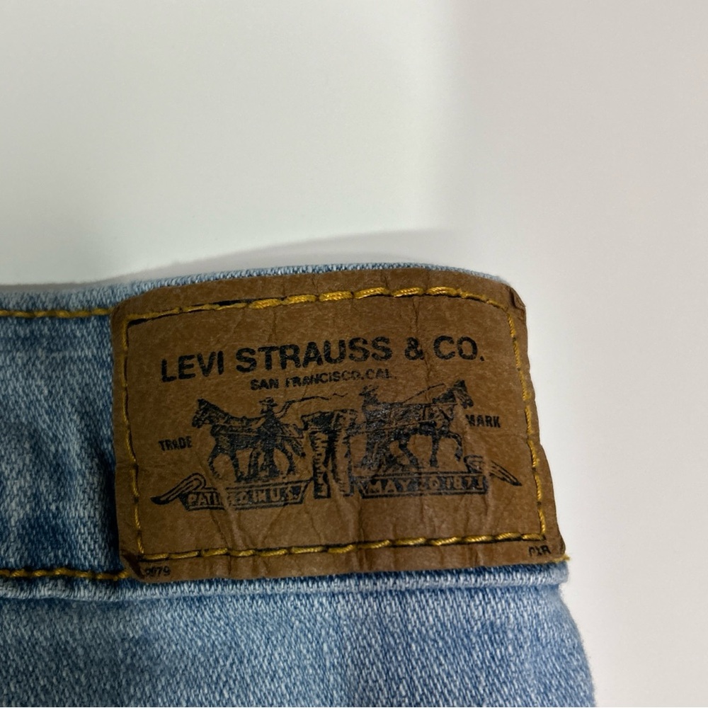 Levi’s 515 Jeans Shorts Women’s 10 Blue Cotton Outdoor Stretch Roll Up Vintaged - Picture 13 of 14